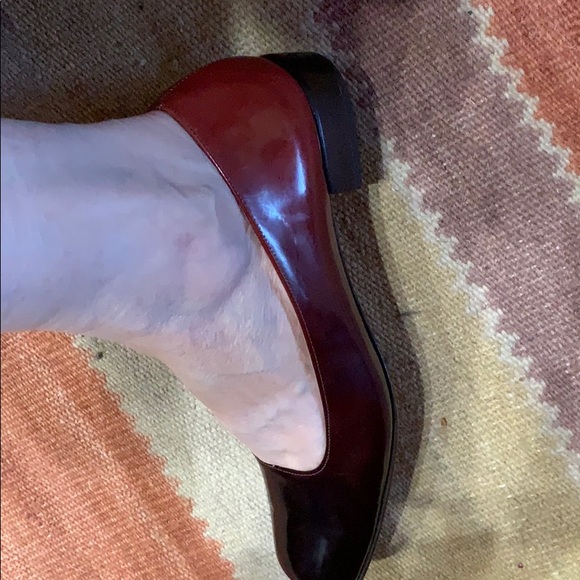 Salvatore Ferragamo. Woman leather shoes size 7 - Picture 3 of 12